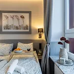 Apartament świdnicka Grey *