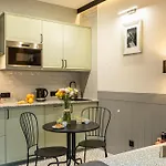 Apartament świdnicka Grey *