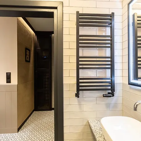 Swidnicka Grey דירה *